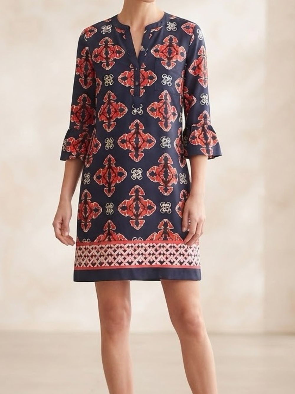 Crown & Ivy Navy Red Print Shift 3/4 Bell
Sleeve Lined Pocket. Women’s 8